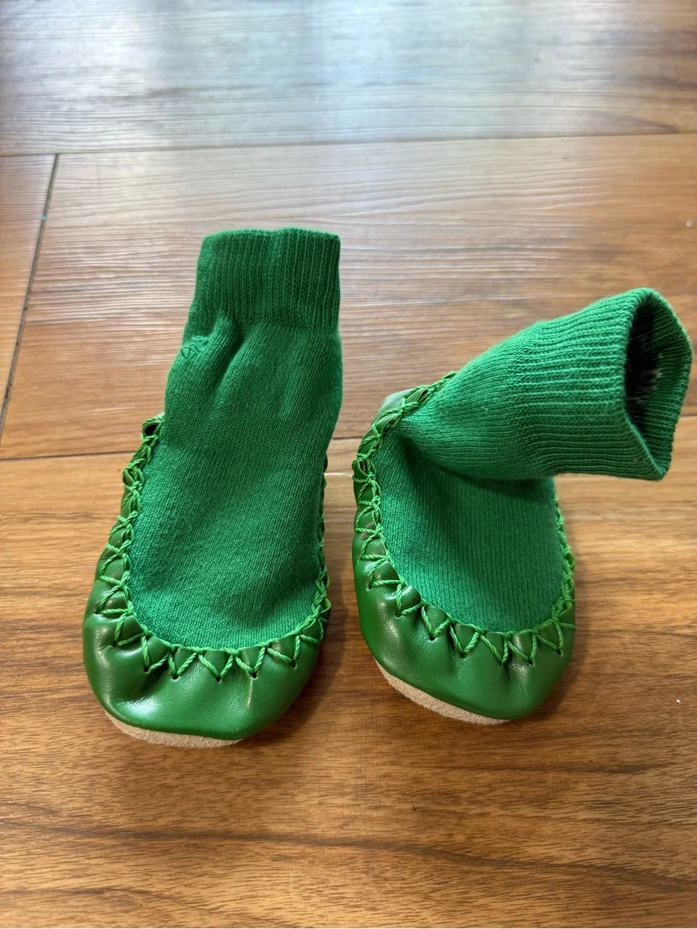 Hanna Andersson Swedish Moccasin Slippers Green Size 1-2